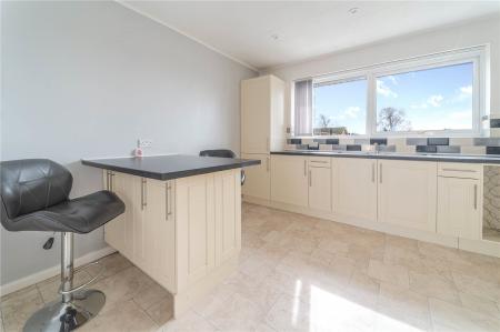 Kitchen/Breakfast Rm