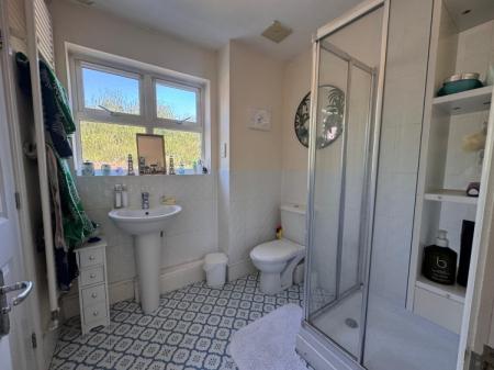 En Suite 1