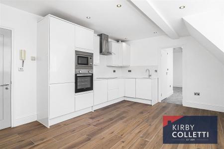 OPEN PLAN LIVING ROOM