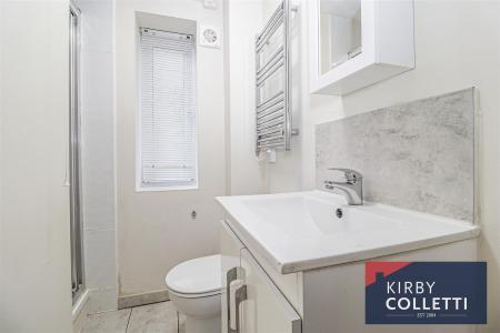 EN SUITE SHOWER ROOM TO BEDROOM ONE