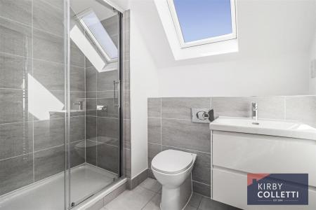 EN SUITE SHOWER ROOM TO BEDROOM ONE