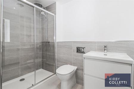 EN SUITE SHOWER ROOM TO BEDROOM ONE