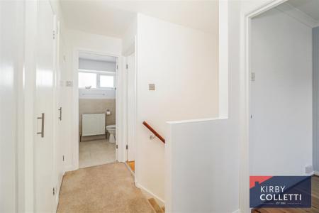 FIRST FLOOR LANDING