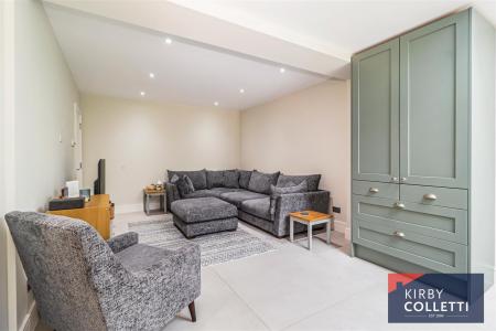 SITTING ROOM