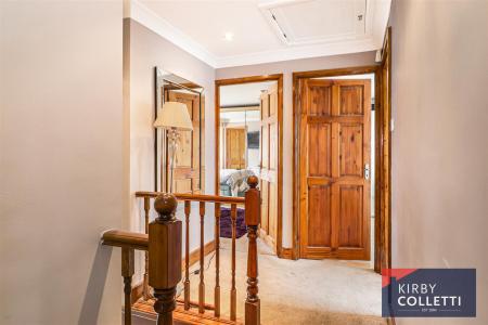 FIRST FLOOR LANDING
