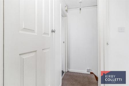 FIRST FLOOR LANDING