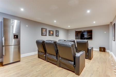 CINEMA ROOM