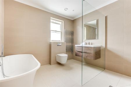 EN SUITE BEDROOM 1