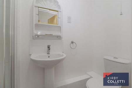 En Suite Shower Room To Bedroom One