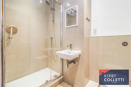 EN SUITE SHOWER ROOM TO BEDROOM ONE
