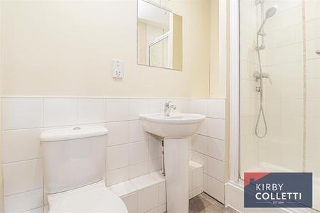 EN SUITE SHOWER ROOM TO BEDROOM ONE