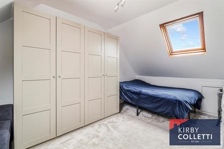 LOFT ROOM