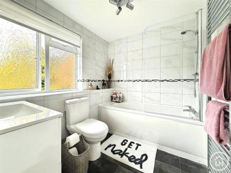 Bedroom One En-Suite