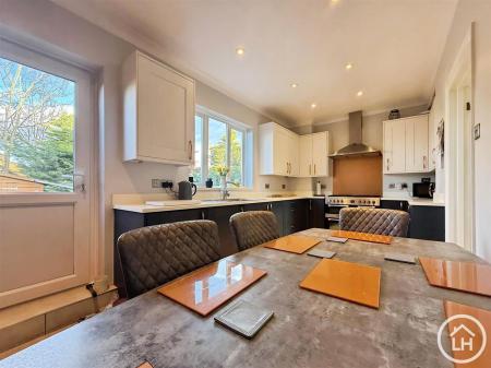 Kitchen / Diner