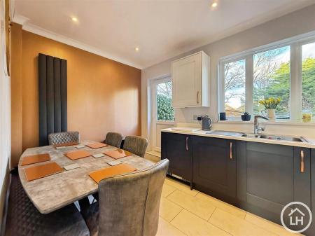 Kitchen / Diner