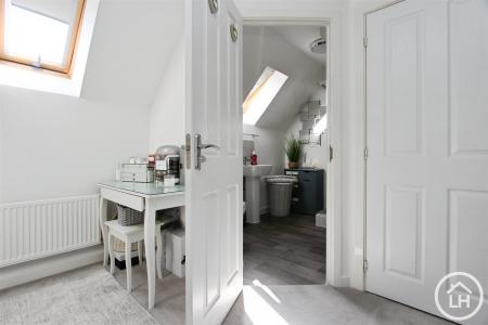 Bedroom One (En-suite View)