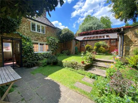 High Street, EYDON, Northamptonshire, NN11