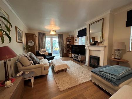 Hinton Road, WOODFORD HALSE, Northamptonshire, NN11