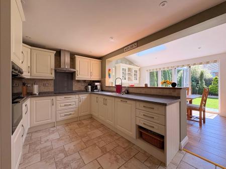Middlewich Close, DAVENTRY, Northamptonshire, NN11