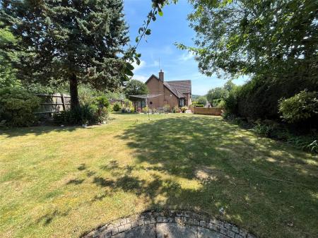Yew Tree Grove, DAVENTRY, Northamptonshire, NN11