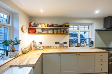 High Street, GUILSBOROUGH, Northamptonshire, NN6