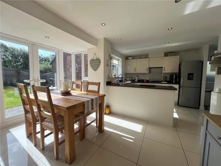 Cowley Meadow Way, CRICK, Northamptonshire, NN6
