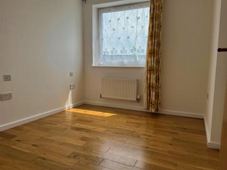 Bedroom 2_inPixio.jpg