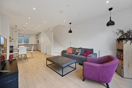 BCLR - 29 New Trinity Road - Reception B (4).jpg