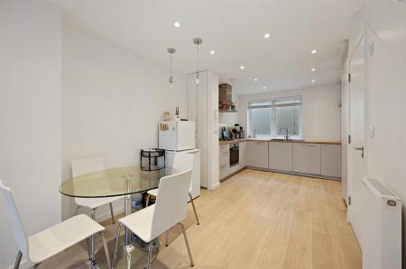 BCLR - 29 New Trinity Road - Kitchen Dinning (4).j