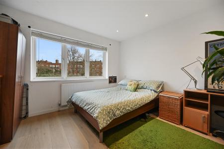 BCLR - 29 New Trinity Road - Bedroom 2 (4).jpg