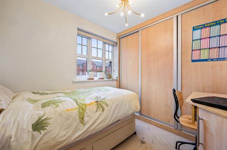 BCLR - 56 Shillingford Close - Bedroom 2 (4).jpg