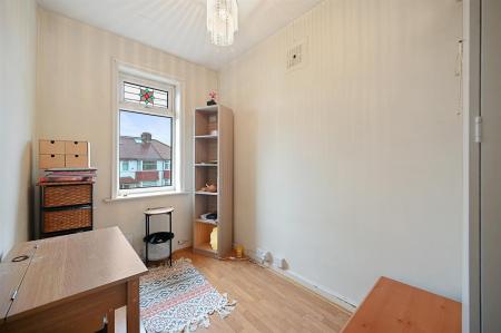 BCLR - 25 Cumbrian Gardens - Bedroom 3 (4).jpg