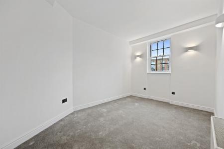 LR - 3 Dom Court - BedroomB3 (1).jpg