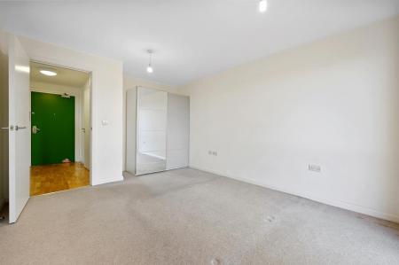 BCLR - 106 Franklin Court - Bedroom A (4).jpg