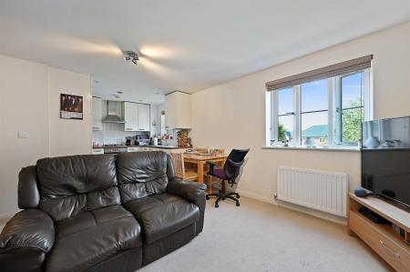 LR - Flat 7, 45 Vivian Avenue - ReceptionB3 (1).jp