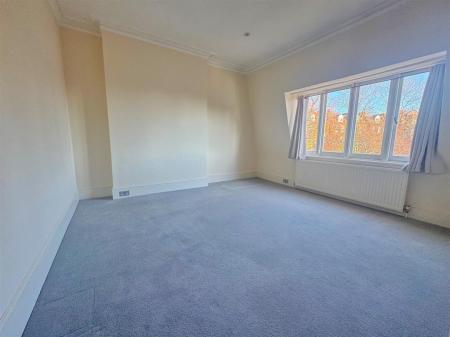 Bedroom 1_inPixio.jpg