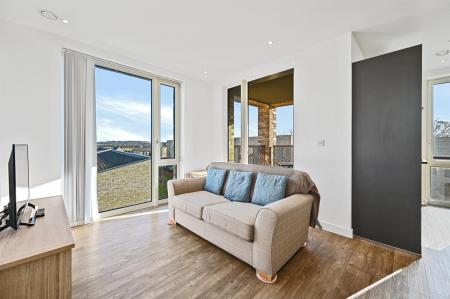 BCLR - 10 Collingford Court - Reception Angle (4).