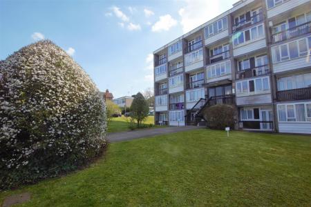 Exterior 1_inPixio.jpg