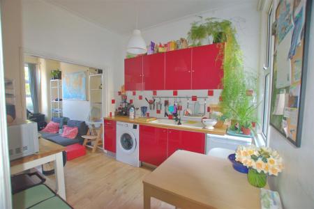 Kitchen lounge_inPixio.jpg