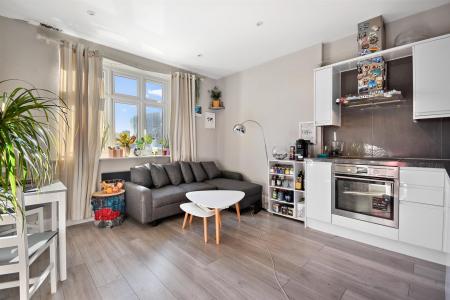 LR - 1 Red Lion Court - Reception Angle3.1.jpg