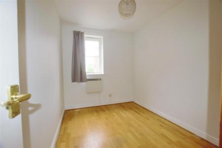 Bedroom 2_inPixio.jpg