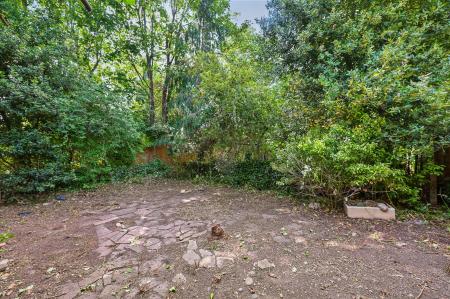 LR - Flat 2, 55 Aberdare Gardens - 22 (1).jpg