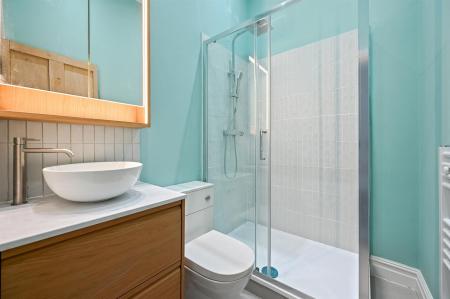 LR - Flat 3, 55 Aberdare Gardens - 22 (1).jpg