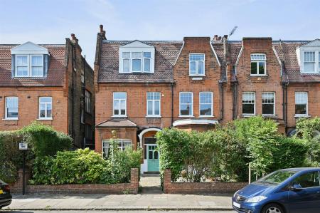 LR - Flat 3, 55 Aberdare Gardens - 31 (1).jpg