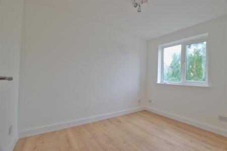 Bedroom 1_inPixio.jpg