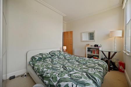 RCLR- flat 3, 310 finchley road- bedroom 6 (1).jpg