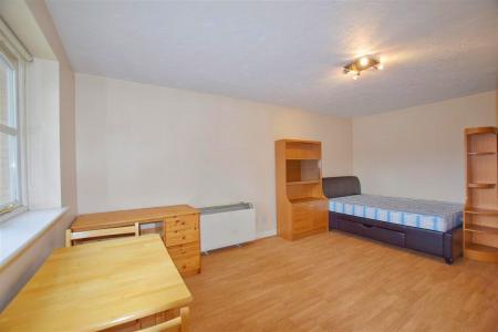 Studio 1_inPixio.jpg