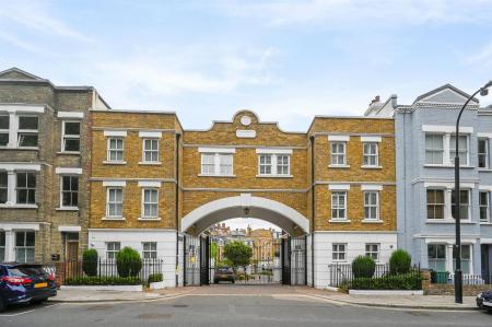 RCLR- 59 bryons mews- exterior 1 (1).jpg