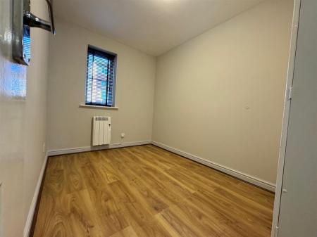 Bedroom 2_inPixio.jpg