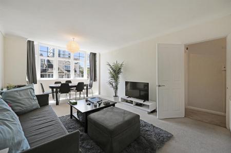 RCLR- flat 2, 7 kingscroft road- reception 6 (1).j